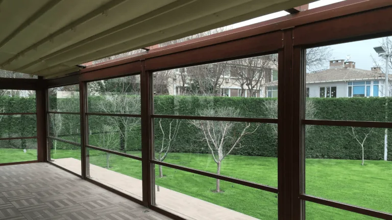 AAGrup Giyotin Cam Balkon Instagram Gönderisi
